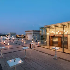 Doubletree By Hilton Topkapi מלון