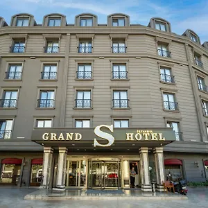 Grand S Istanboel