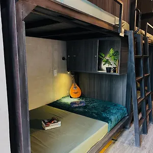 T Zone - Quiet Place, Near China Town,ho Thi Ky Street Food,cafe,beer Kapselhotel Ho-Chi-Minh-Stadt