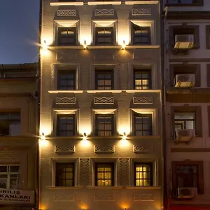 Taksim Avenue מלון